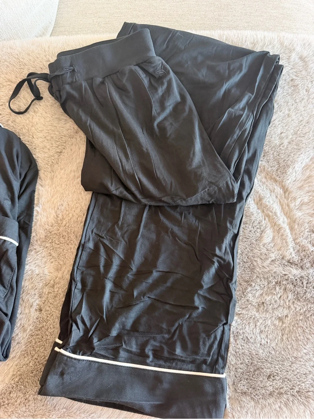 NWOT Cozy Earth Black long sleeve Pajama Set - Women's Sleepwear TALL XS